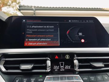 Car image 37