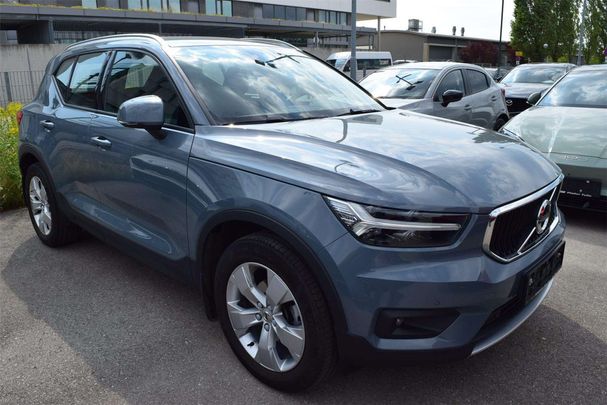 Volvo XC40 D3 Momentum 110 kW image number 2