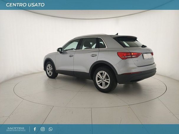 Audi Q3 35 TDI quattro S tronic Business 110 kW image number 4