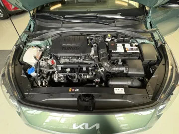 Car image 31