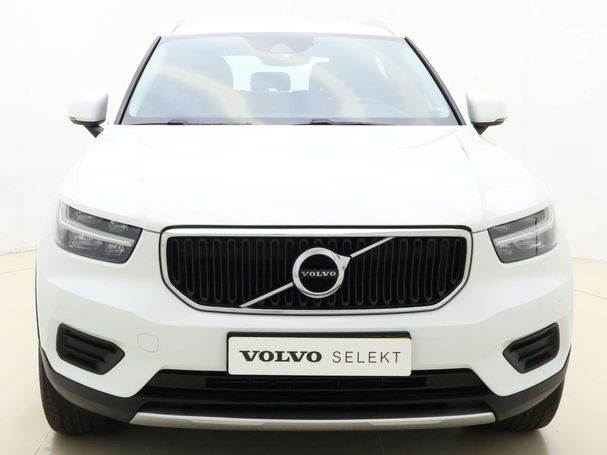 Volvo XC40 T3 Momentum Pro 120 kW image number 2