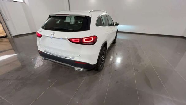 Mercedes-Benz GLA 200 d 110 kW image number 3