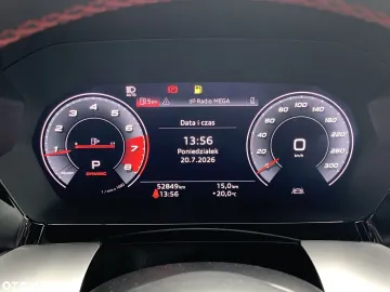Car image 32