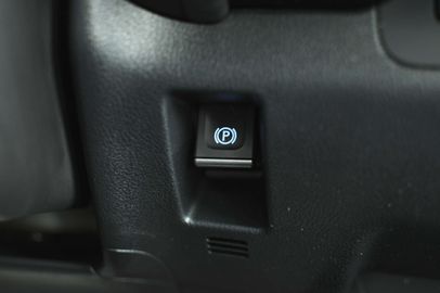 Car image 36