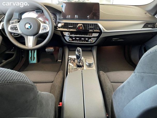 BMW 530 Touring xDrive 215 kW image number 6