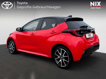 Car image 5