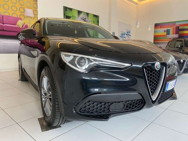 Alfa Romeo Stelvio 2.2 Q4 140 kW image number 2