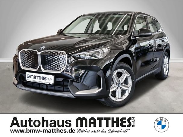 BMW iX1 xDrive30 225 kW image number 1