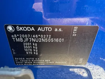 Car image 42