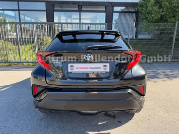 Car image 5