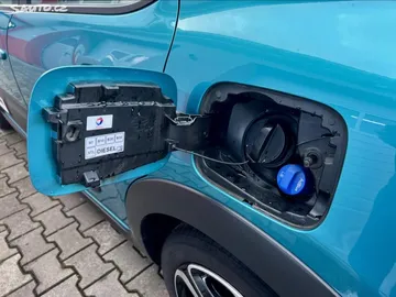 Car image 39