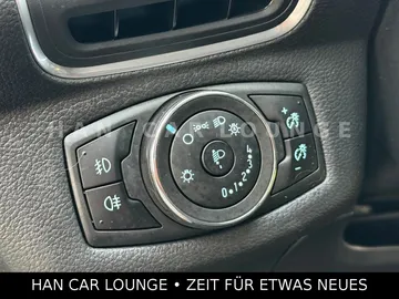 Car image 35