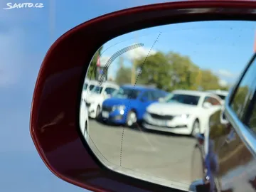 Car image 25