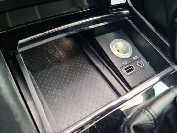 Car image 36