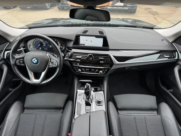 BMW 520d xDrive 140 kW image number 23