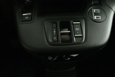 Car image 37