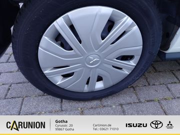 Car image 14