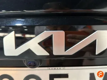 Car image 29