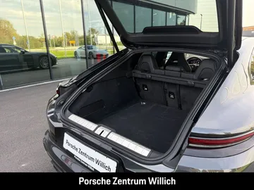 Car image 32
