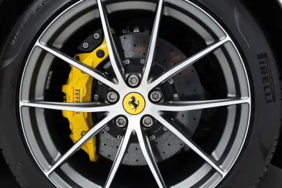 Car image 26