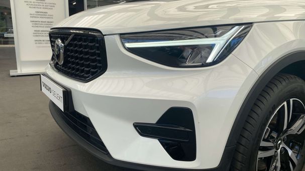 Volvo XC40 B3 Plus Dark 120 kW image number 22