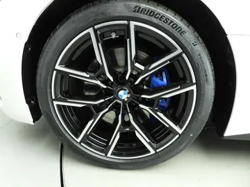 Car image 41