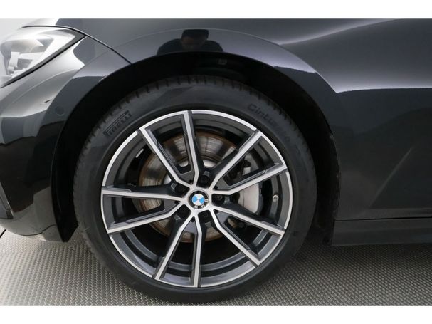 BMW 330d Touring xDrive 195 kW image number 8