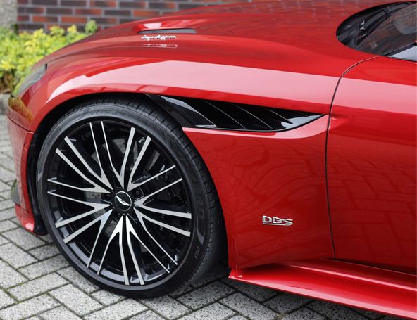 Aston Martin DBS 533 kW image number 17