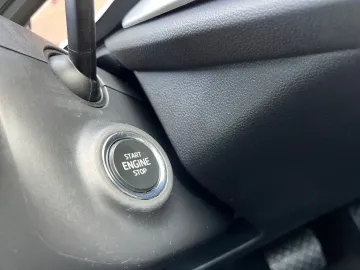 Car image 48