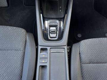 Car image 30