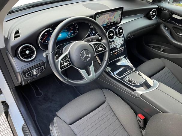 Mercedes-Benz GLC 300 de 225 kW image number 8