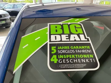 Car image 25