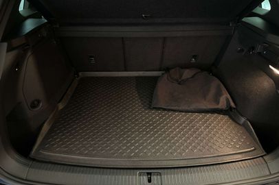 Car image 41