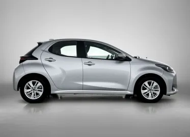 Car image 3