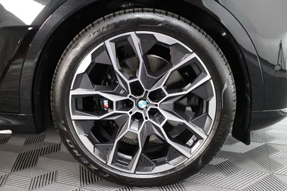 Car image 48