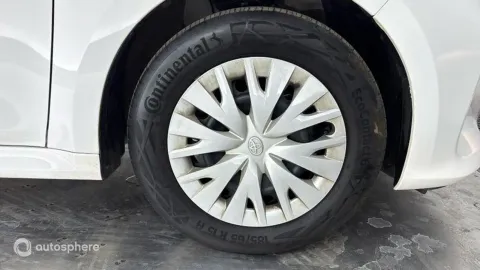 Car image 20