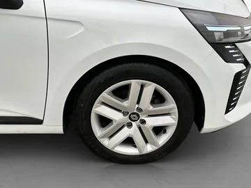 Car image 25