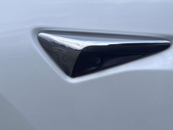 Tesla Model 3 60 Plus 175 kW image number 23