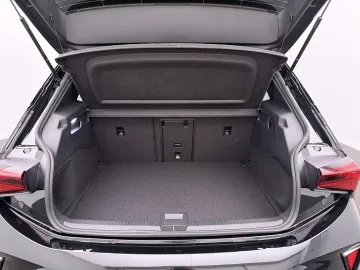 Car image 37