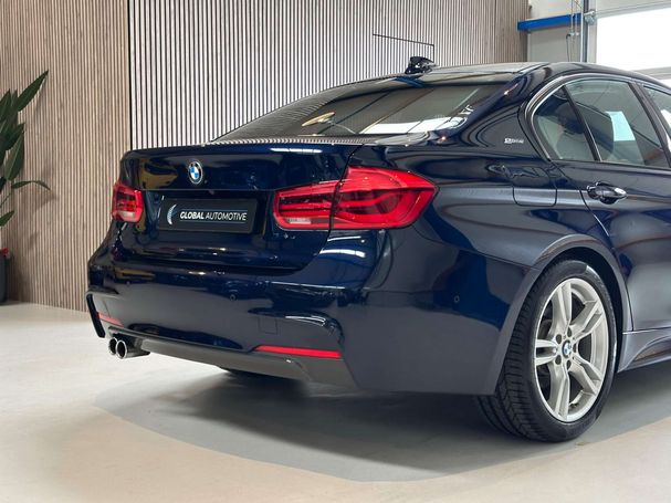 BMW 330e Edition M Sport Shadow 185 kW image number 44