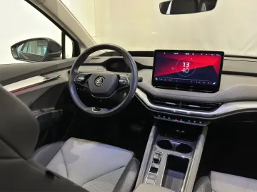 Car image 39
