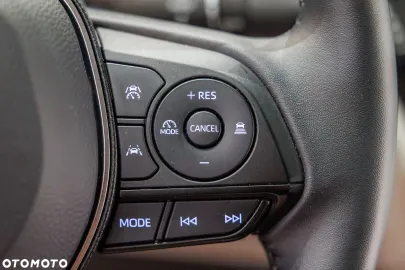 Car image 40