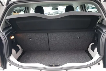 Car image 33
