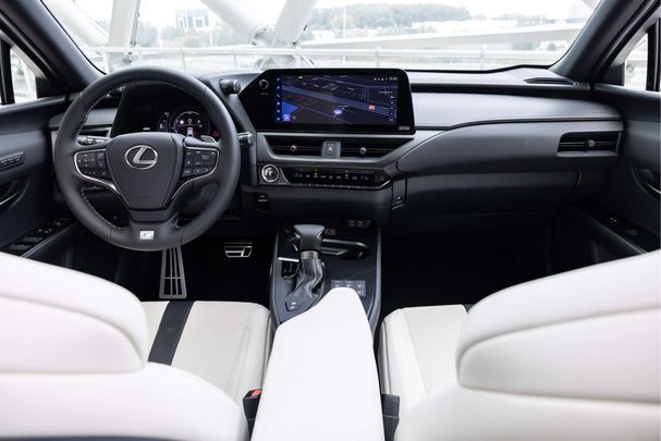 Lexus UX 250h 135 kW image number 11