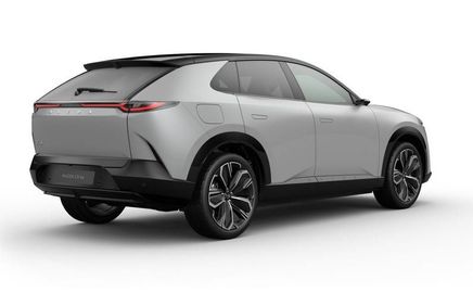 Car image 5