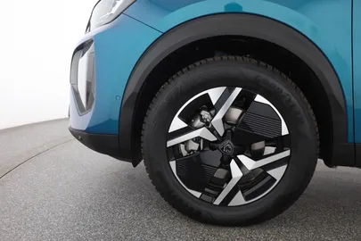 Car image 30