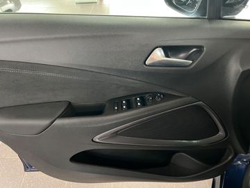 Car image 33