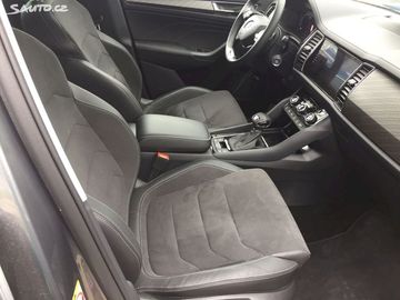 Car image 31