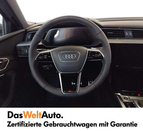 Audi Q8 55 quattro e-tron Advanced 250 kW image number 10