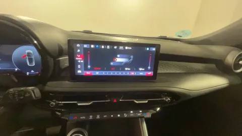 Car image 29